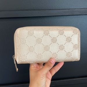 *not available* Gold Wallet